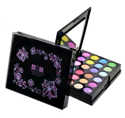 Makeup Box 24 Eyeshadow 8 Lipstick 4 Blush 3 Powder 39 Color